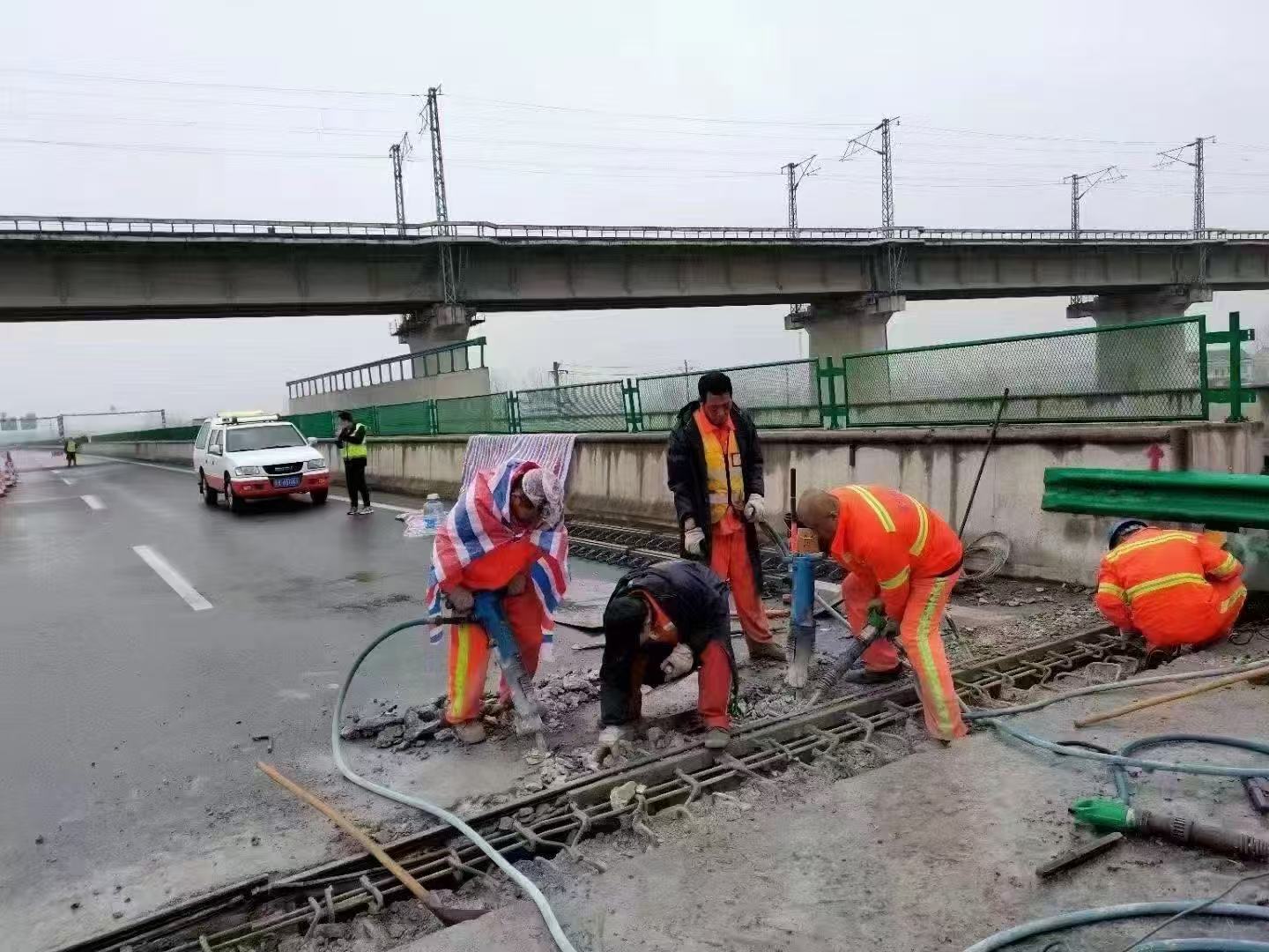翁源桥梁伸缩缝抢修料